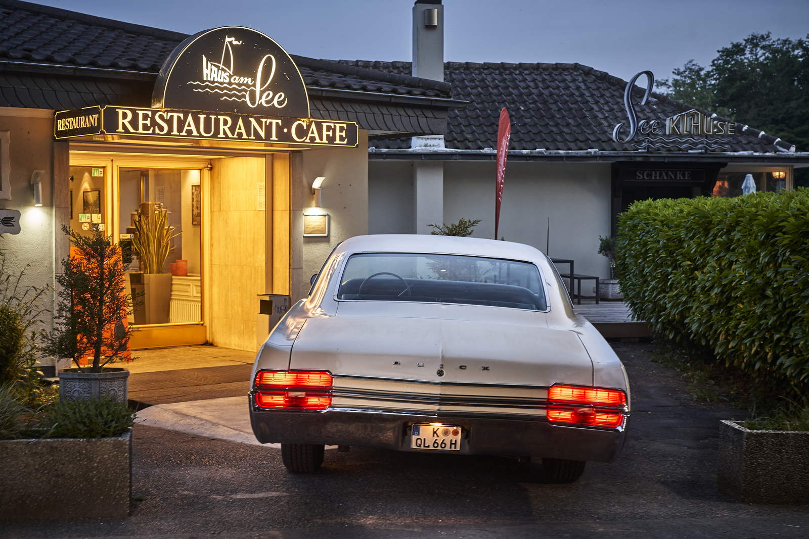 Buick Le Sabre 400 Köln bei Nacht